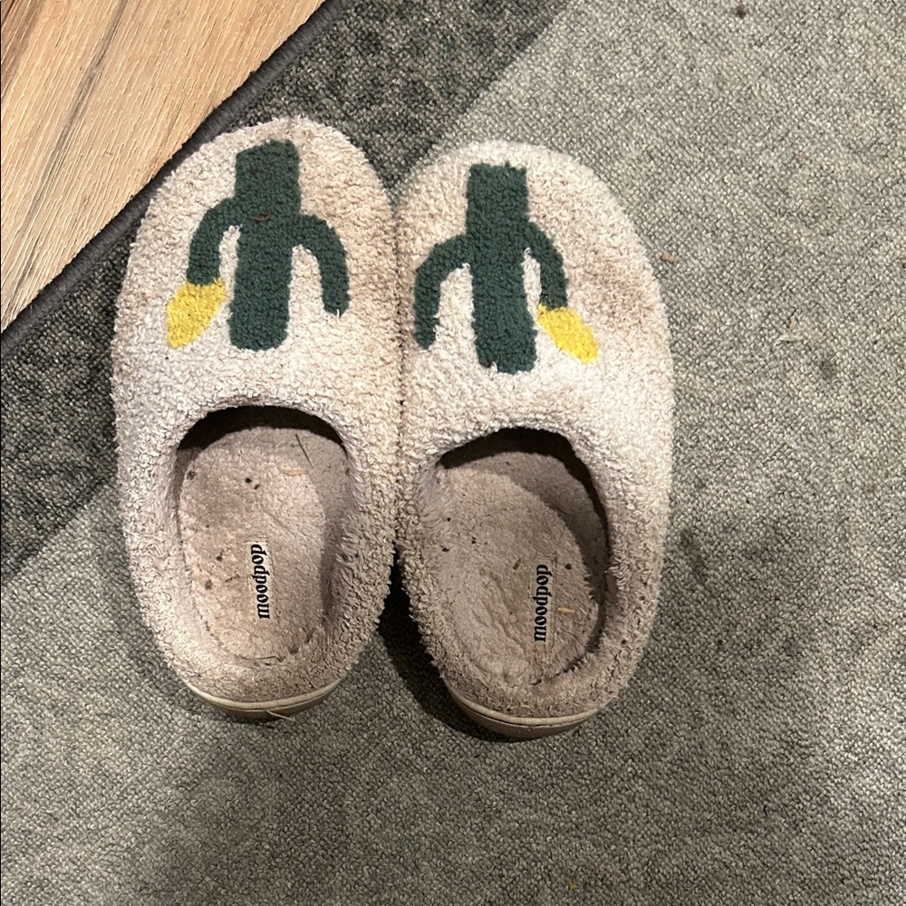 Cute Cactus Fuzzy Slip-On Slippers with Yellow Blossom